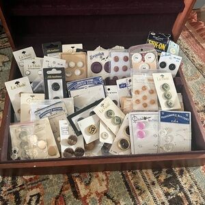Lot of Vintage and Antique Buttons